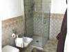 Bagno con doccia
